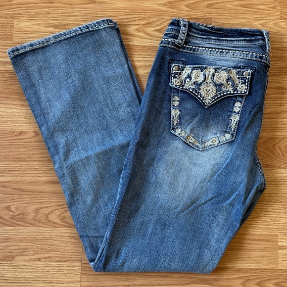 Grace In LA Embellished Jeans 32 Cowgirl Rhinestone Gold Embroidered Hearts EUC - Picture 2 of 11